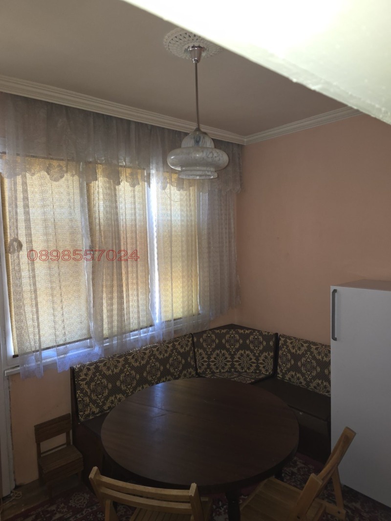 Продава ЕТАЖ ОТ КЪЩА, гр. Пещера, област Пазарджик, снимка 9 - Етаж от къща - 52785081