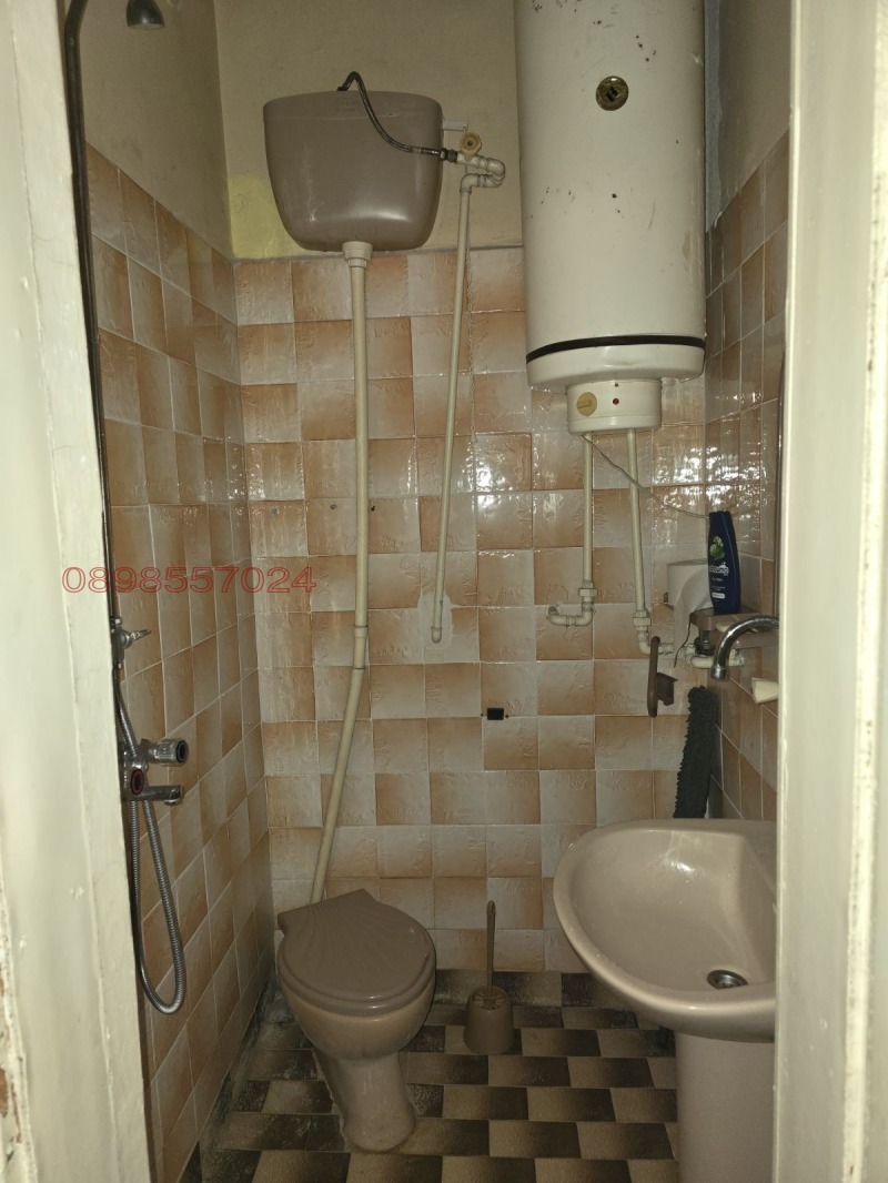 Продава ЕТАЖ ОТ КЪЩА, гр. Пещера, област Пазарджик, снимка 10 - Етаж от къща - 52785081