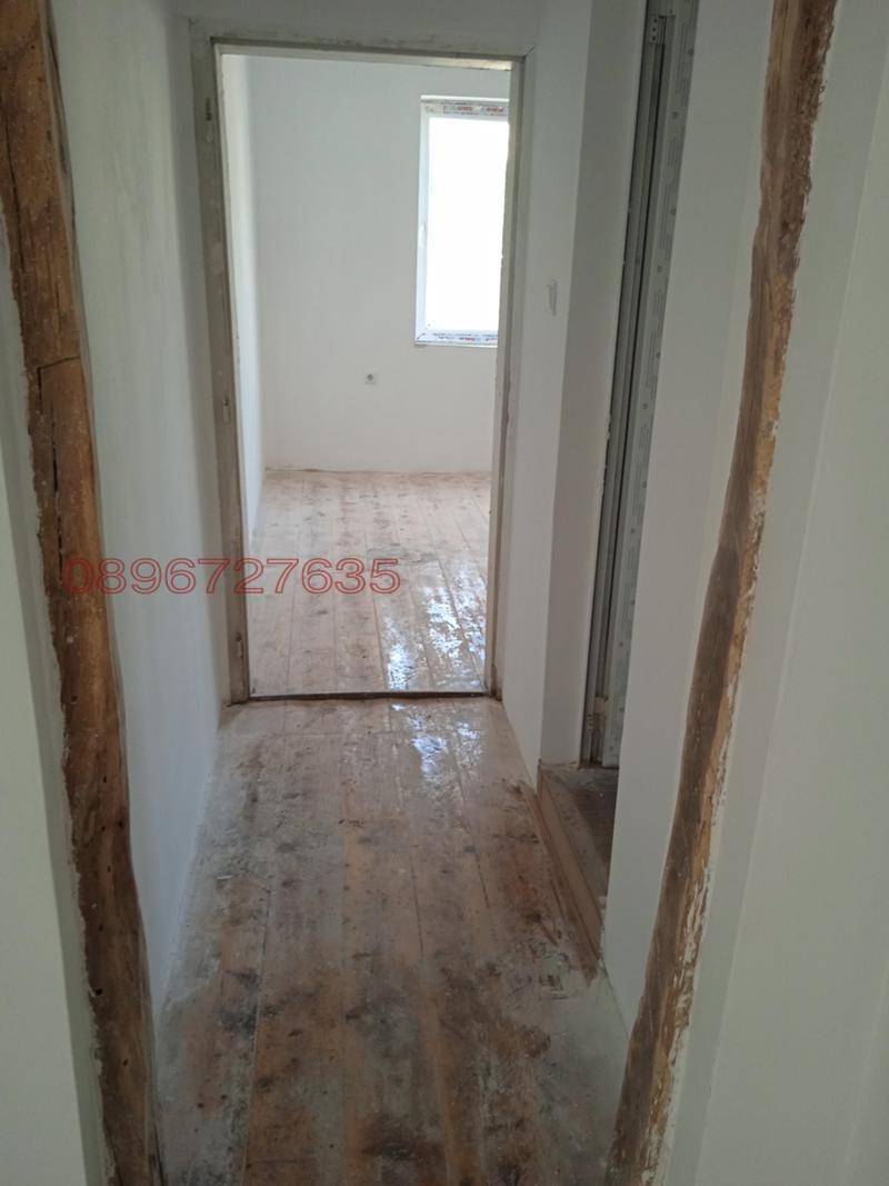 Продава КЪЩА, гр. Бургас, с. Извор, снимка 13 - Къщи - 52779499