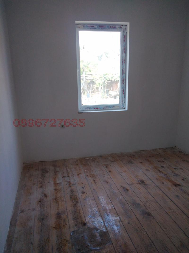 Продава КЪЩА, гр. Бургас, с. Извор, снимка 14 - Къщи - 52779499