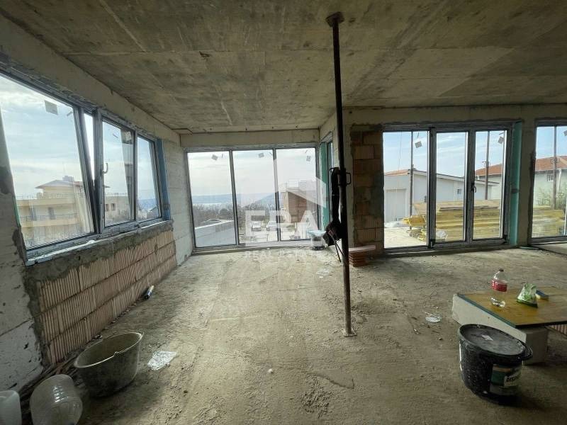 Продава КЪЩА, гр. Варна, м-т Сотира, снимка 2 - Къщи - 53812949