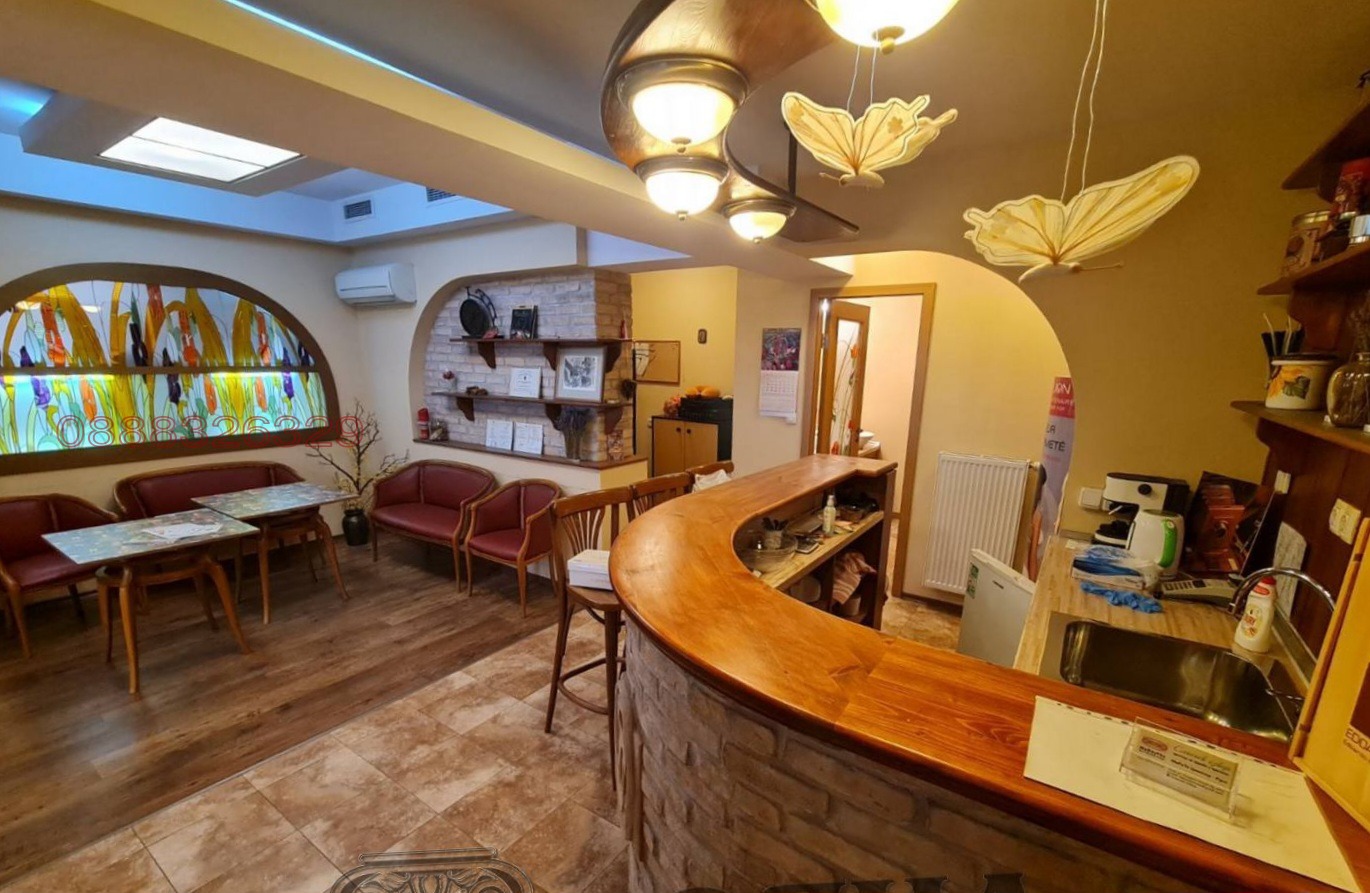 Продава ОФИС, гр. Русе, Център, снимка 2 - Офиси - 53888735