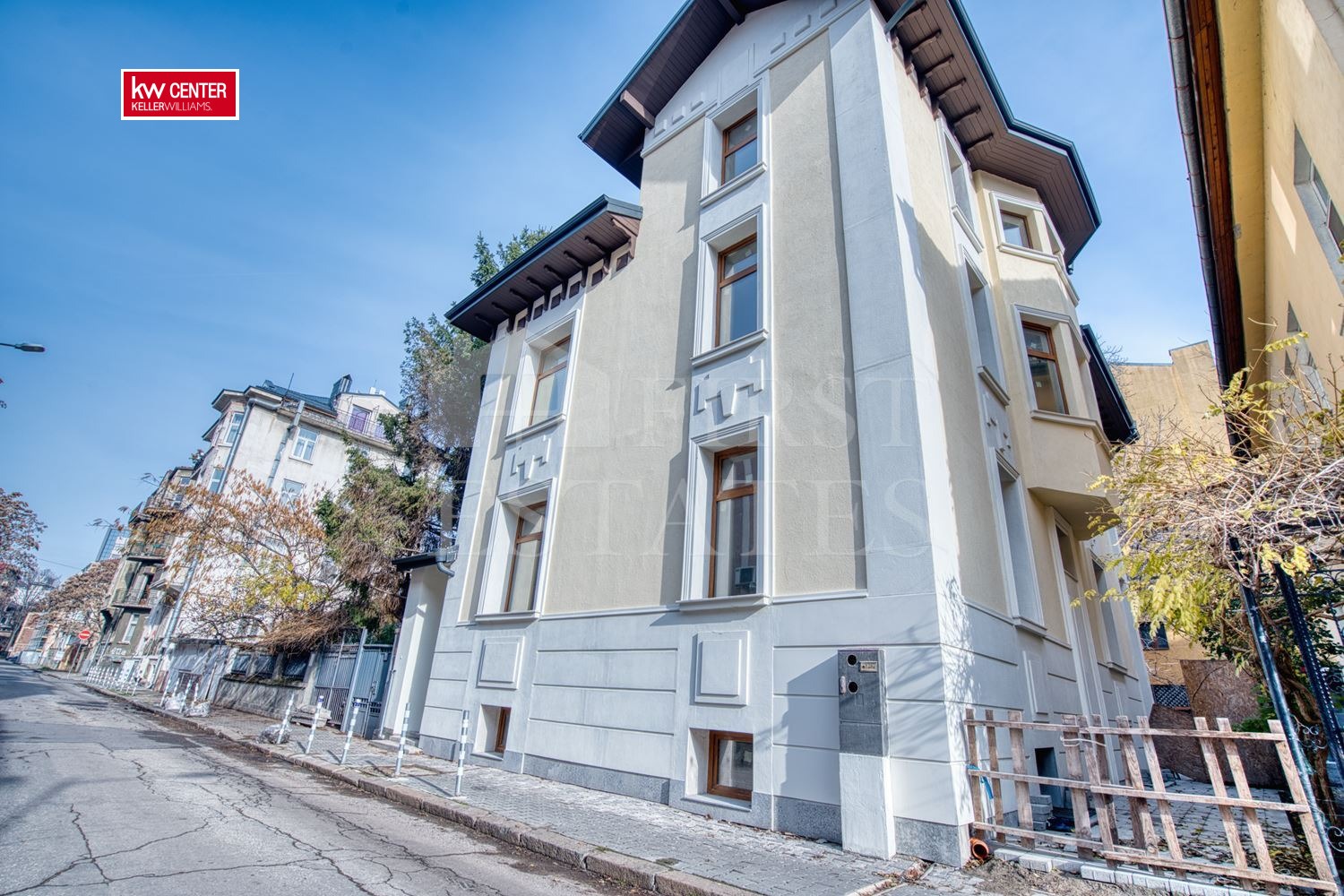 Продава КЪЩА, гр. София, Център, снимка 3 - Къщи - 53955939