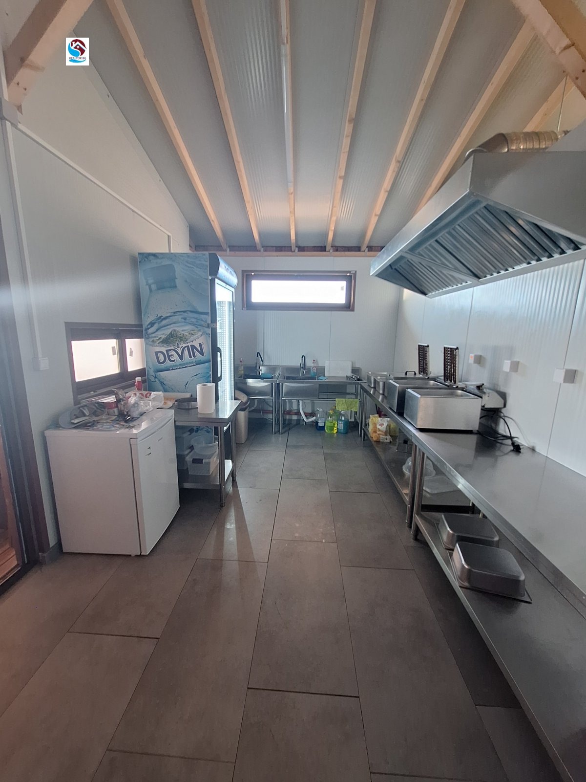 Продава ЗАВЕДЕНИЕ, гр. Варна, Център, снимка 11 - Заведения - 55712400