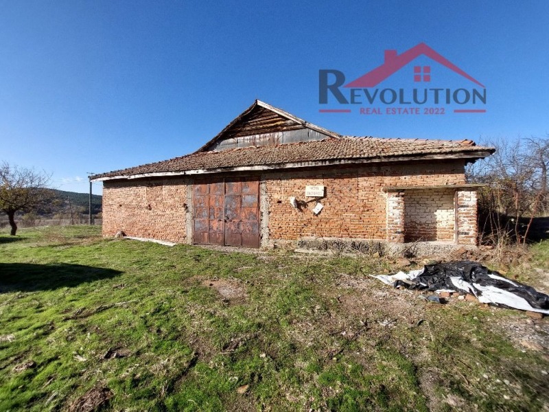 Продава ФЕРМА в област Кърджали, с. Скалище - 4095 кв.м / 128 300 € » 250 932.99 лв., РЕВОЛЮЦИЯ НЕДВИЖИМИ ИМОТИ 2022