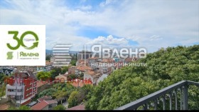 4-стаен град Варна, Операта 12