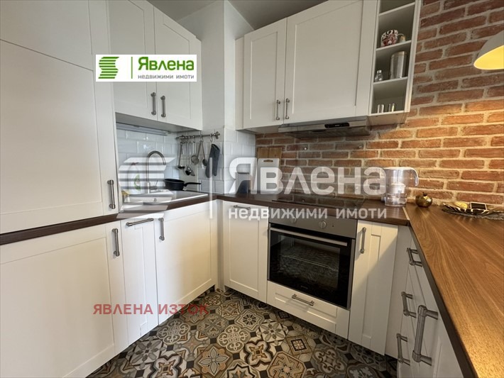 Продава 2-СТАЕН, гр. София, Център