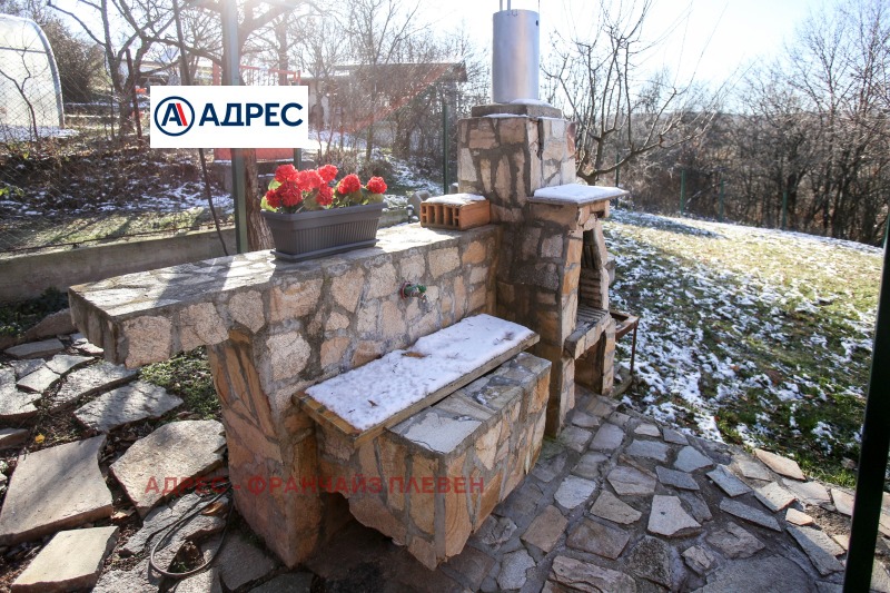 Продава КЪЩА, с. Хлевене, област Ловеч, снимка 2 - Къщи - 53423520