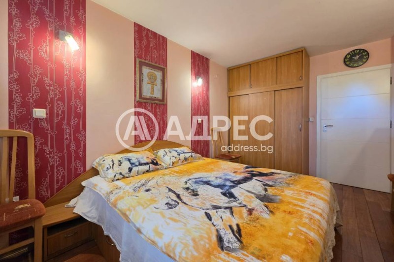 Продава 3-СТАЕН, гр. София, Медицинска академия, снимка 2 - Апартаменти - 52295948