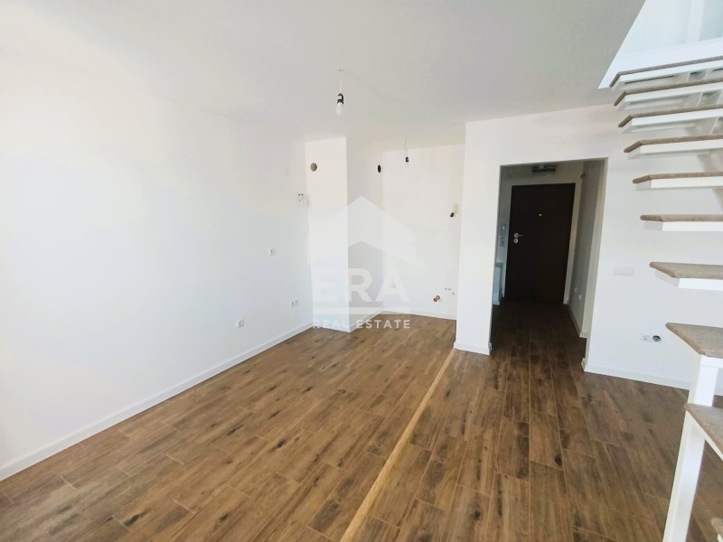 Продава 3-СТАЕН, гр. София, Оборище, снимка 2 - Апартаменти - 54821481