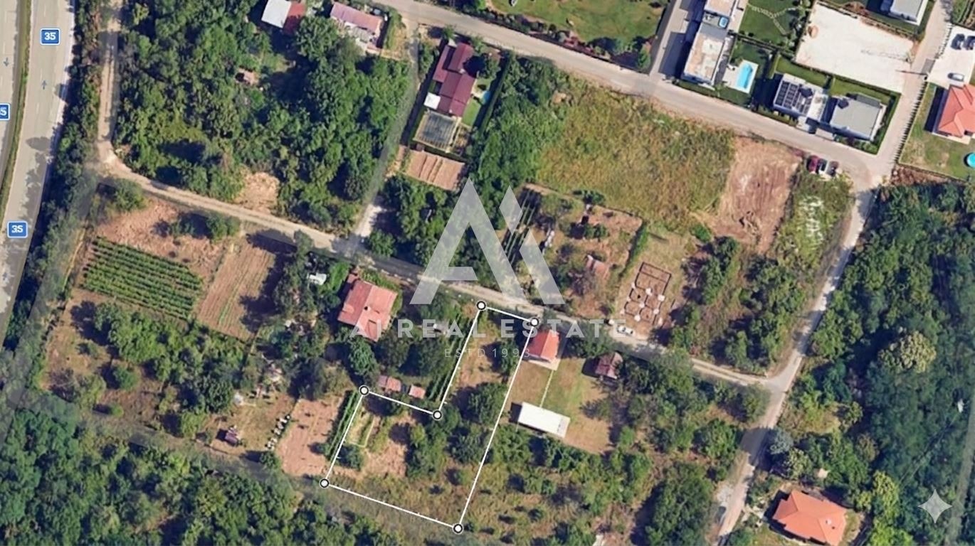 Продава ПАРЦЕЛ, гр. Плевен, м-т Стражата, снимка 4 - Парцели - 54149395