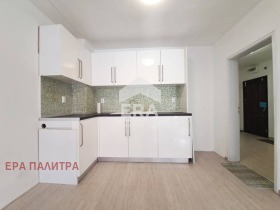 3-стаен град Бургас, Център 3