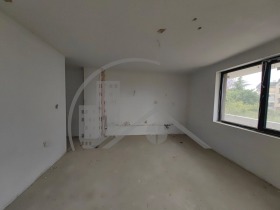 2 quartos Vinica, Varna 3