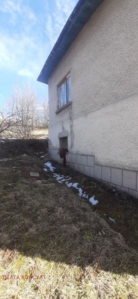 House Lyulin, region Pernik 4