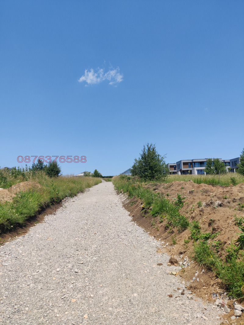 Продава ПАРЦЕЛ в град София, с. Бистрица - 516 кв.м / 196 000 € » 383 342.68 лв.