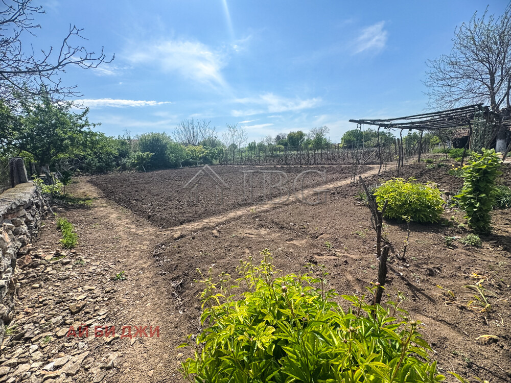 Продава КЪЩА, с. Дуранкулак, област Добрич, снимка 3 - Къщи - 56378527