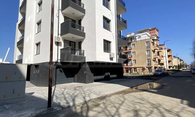 Продава 1-СТАЕН в област Бургас, гр. Приморско - 38 кв.м / 56 500 € » 110 504.40 лв., СУПРИММО - БУРГАС