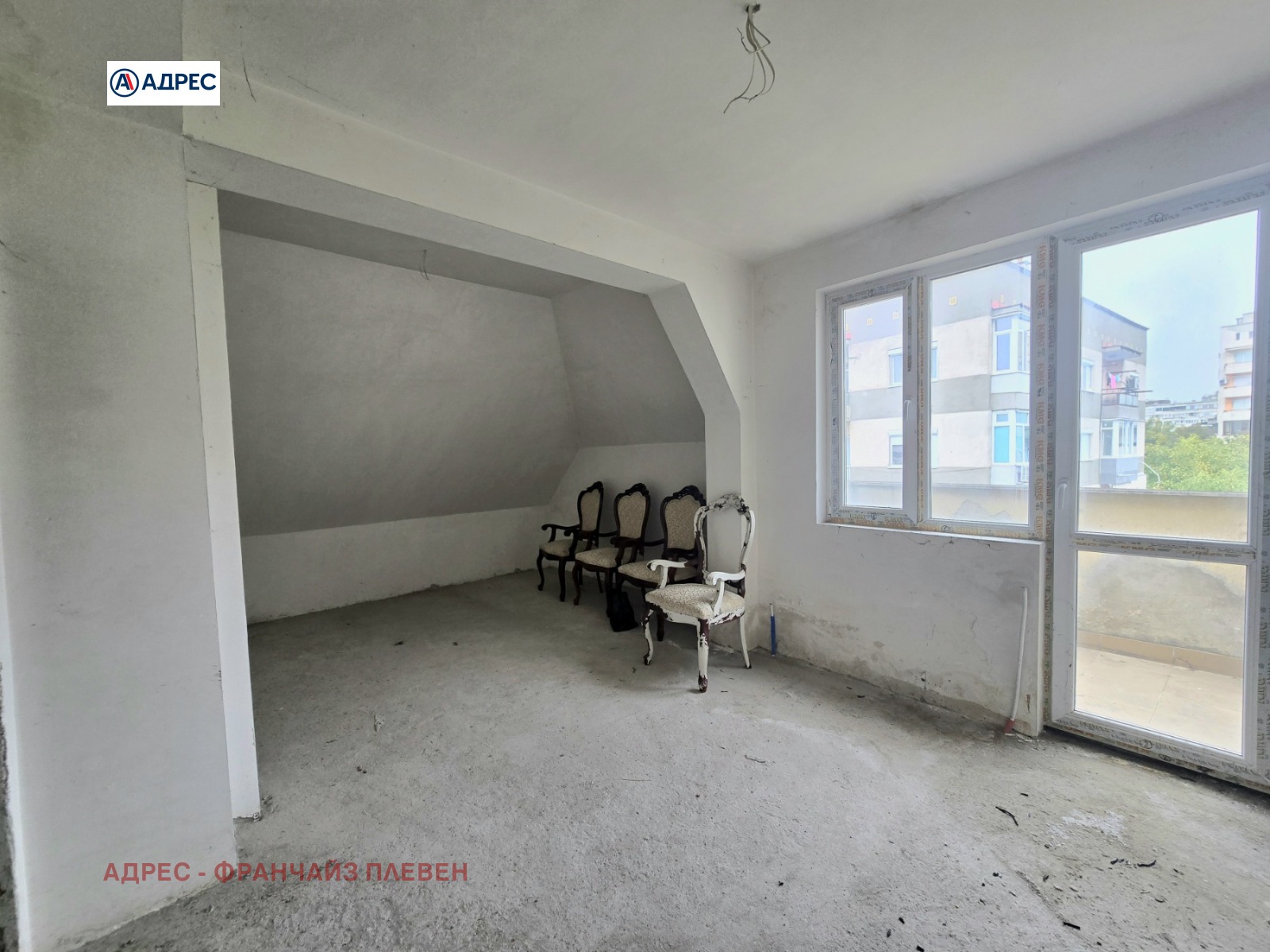Продава 3-СТАЕН, гр. Плевен, Идеален център, снимка 2 - Апартаменти - 53312376