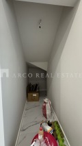 Продава КЪЩА, област Пловдив, с. Брестник • 310000 € / 606307.30 лв. • 92451136 13
