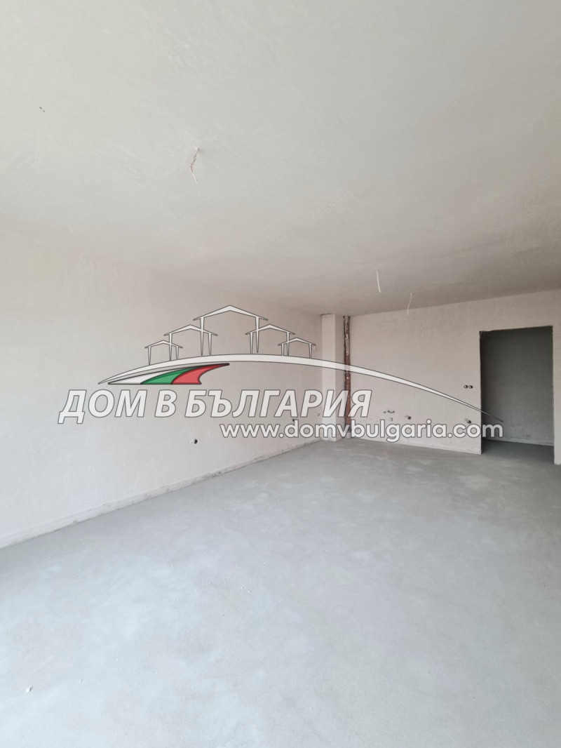 Продава 3-СТАЕН в град Варна, Цветен квартал - 100 кв.м / 185 000 € » 361 828.55 лв., ДОМ В БЪЛГАРИЯ