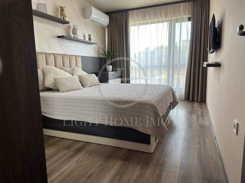 For Sale  1 bedroom Plovdiv , Mladezhki Halm , 70 sq.m | 66508843 - image [4]