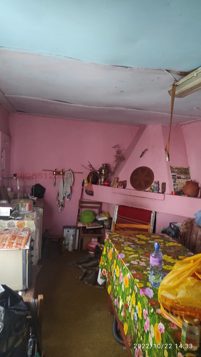 Продава КЪЩА, с. Бутово, област Велико Търново, снимка 17 - Къщи - 52780460