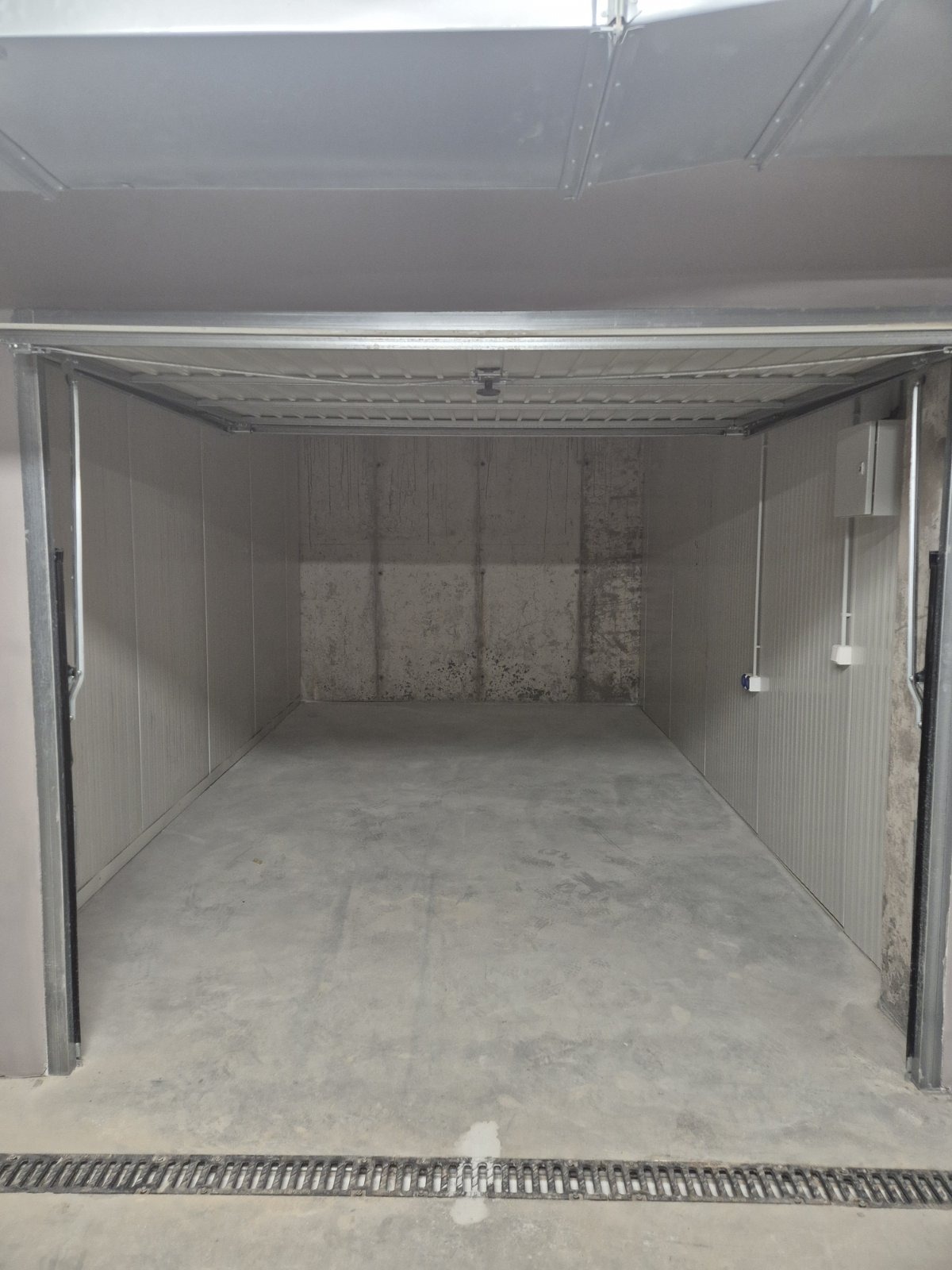 Продава ГАРАЖ, ПАРКОМЯСТО, гр. София, Люлин 5