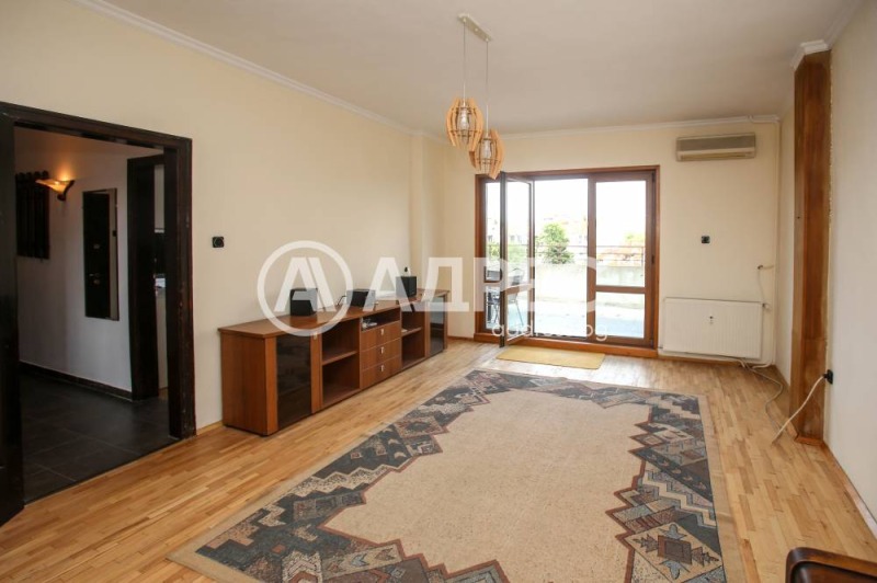 Продава 3-СТАЕН, гр. София, Докторски паметник, снимка 2 - Апартаменти - 52391081