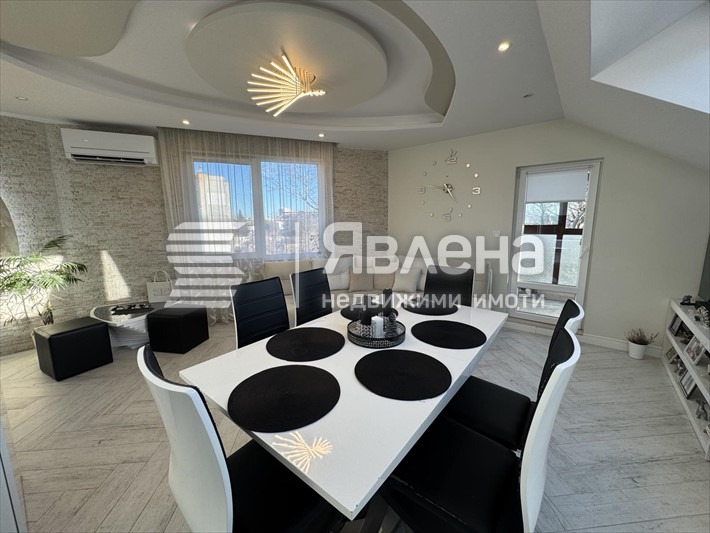 Продава 3-СТАЕН, гр. Варна, Левски 1