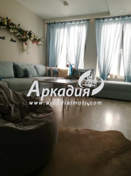 Eladó  Ház Plovdiv , Belomorski , 146 négyzetméter | 28188784