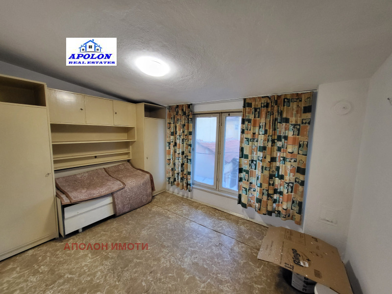 Продава КЪЩА, гр. Пещера, област Пазарджик, снимка 12 - Къщи - 52482197