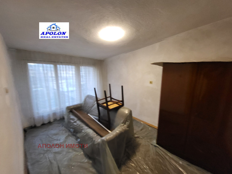 Продава КЪЩА, гр. Пещера, област Пазарджик, снимка 11 - Къщи - 52482197