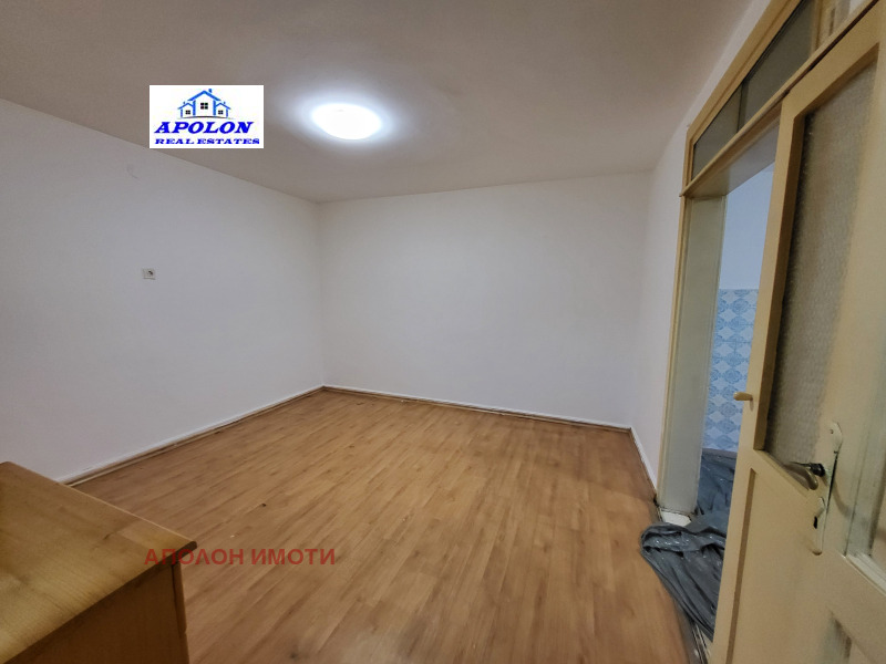 Продава КЪЩА, гр. Пещера, област Пазарджик, снимка 13 - Къщи - 52482197