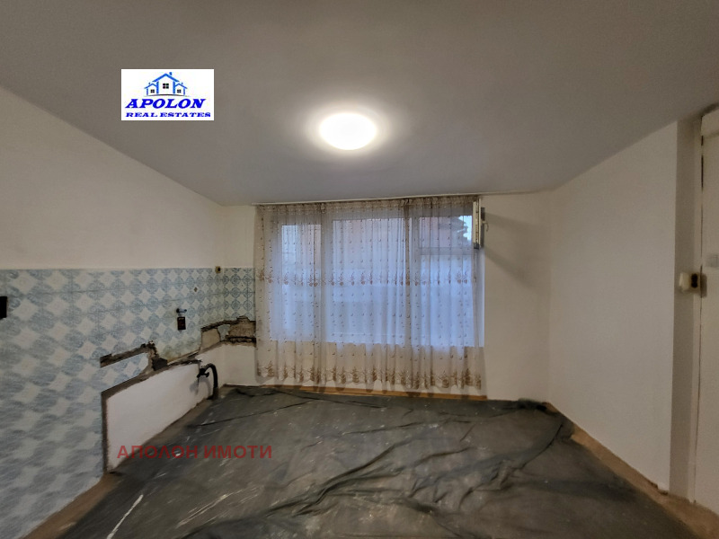 Продава КЪЩА, гр. Пещера, област Пазарджик, снимка 14 - Къщи - 52482197