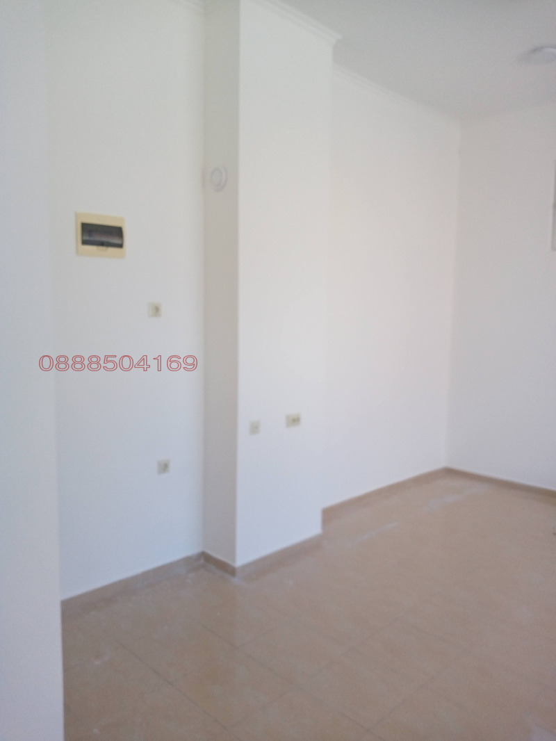 Till salu  affär Plovdiv , Ostromila , 31 kvm | 29099066 - bild [9]
