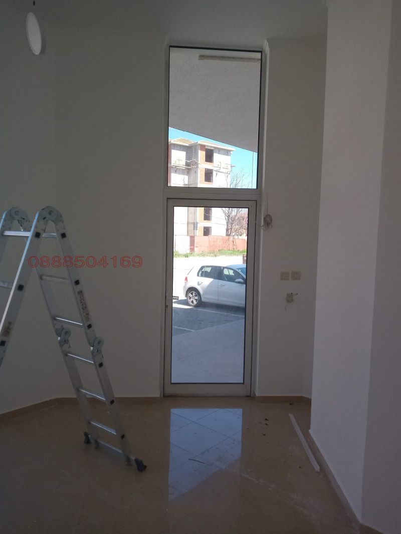 Till salu  affär Plovdiv , Ostromila , 31 kvm | 29099066 - bild [4]