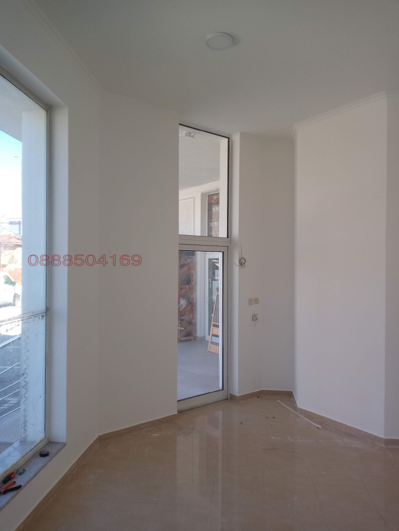 Till salu  affär Plovdiv , Ostromila , 31 kvm | 29099066 - bild [3]