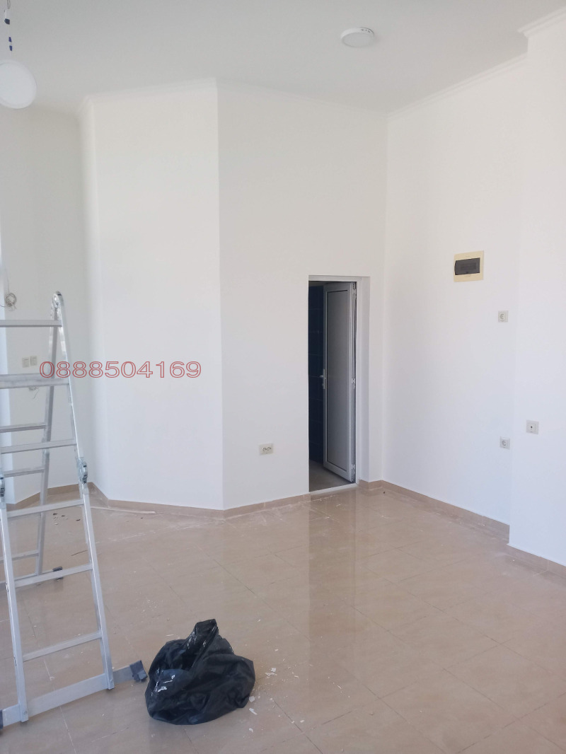 Till salu  affär Plovdiv , Ostromila , 31 kvm | 29099066 - bild [11]