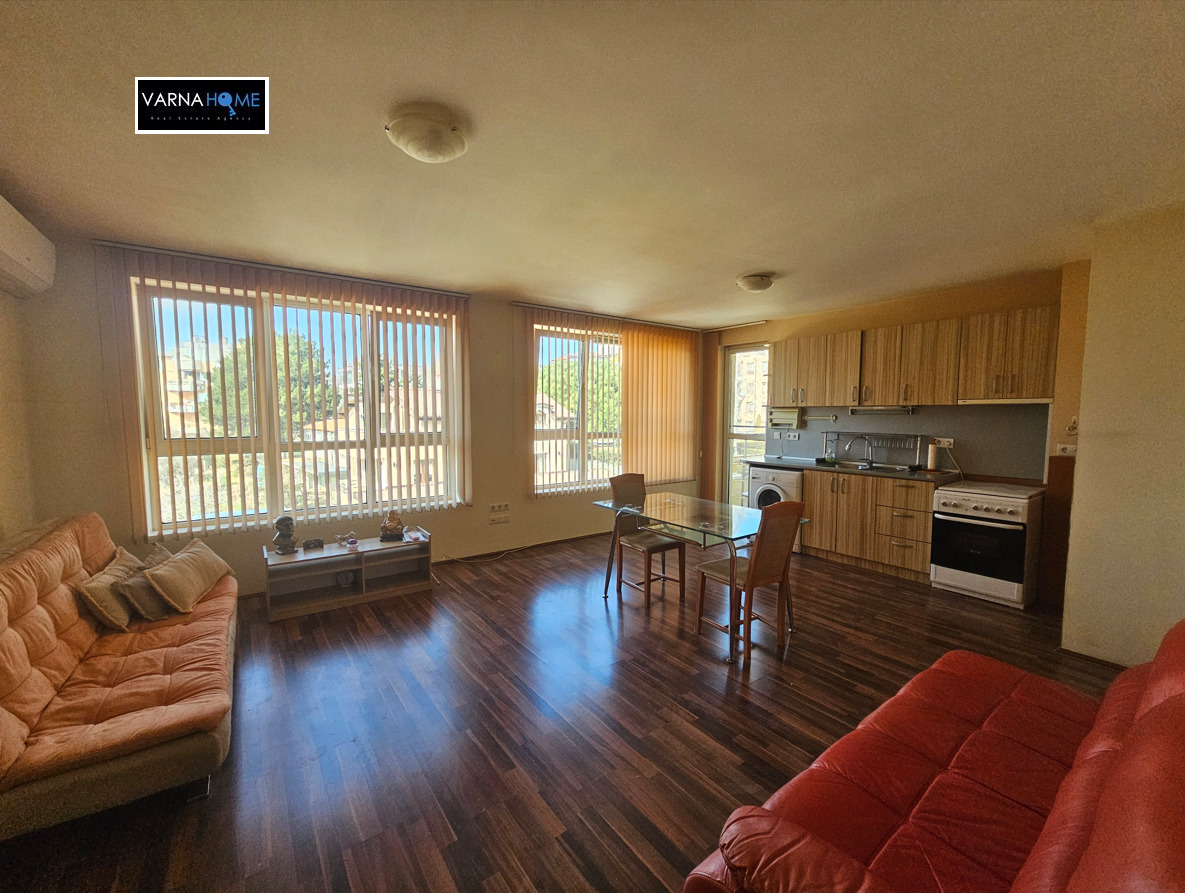 Продава 3-СТАЕН, гр. Варна, Свети Никола