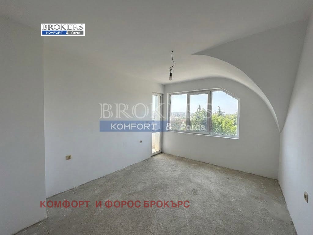 Продава 4-СТАЕН, гр. Варна, Бриз, снимка 11 - Апартаменти - 56162271
