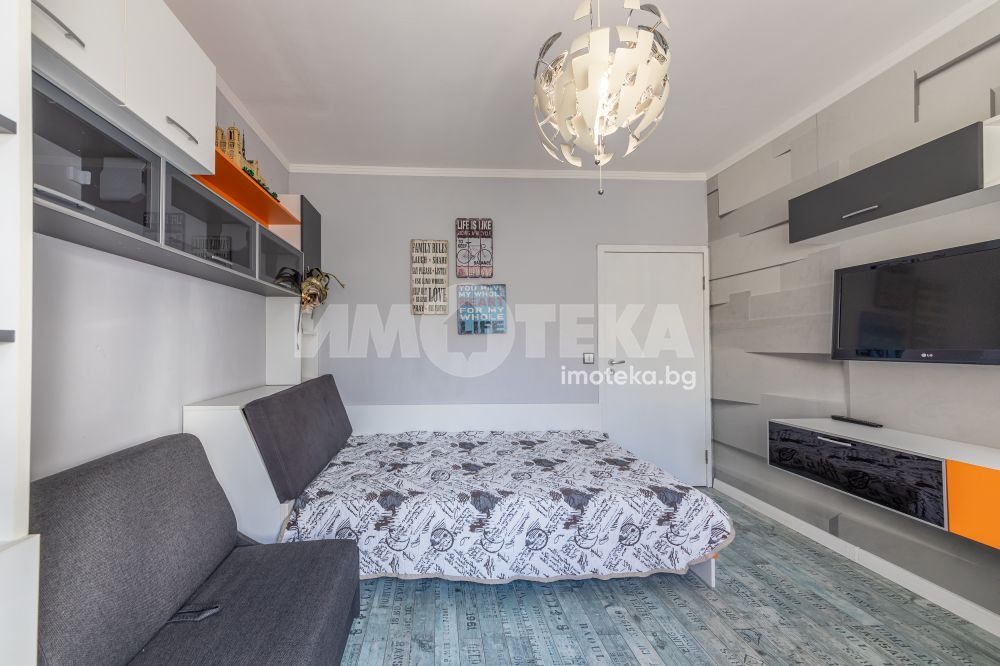 Продава МНОГОСТАЕН, гр. Варна, Цветен квартал, снимка 4 - Апартаменти - 55751383