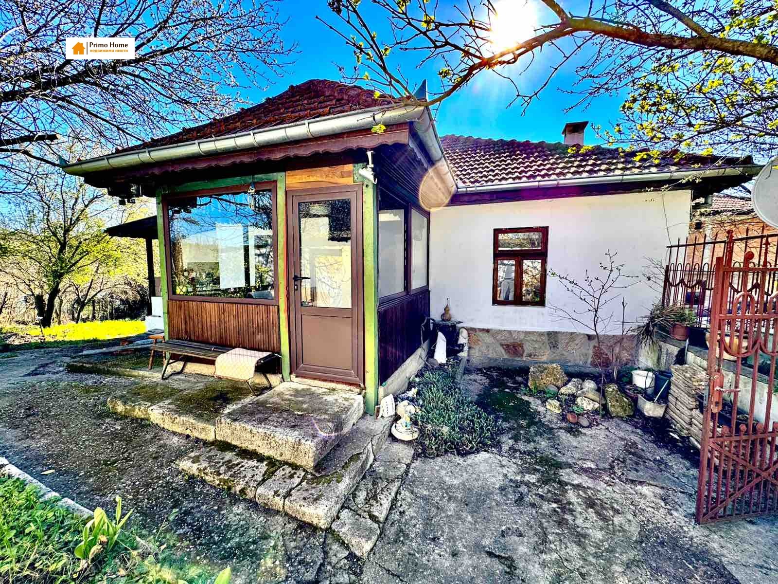 Продава КЪЩА, с. Божичен, област Русе