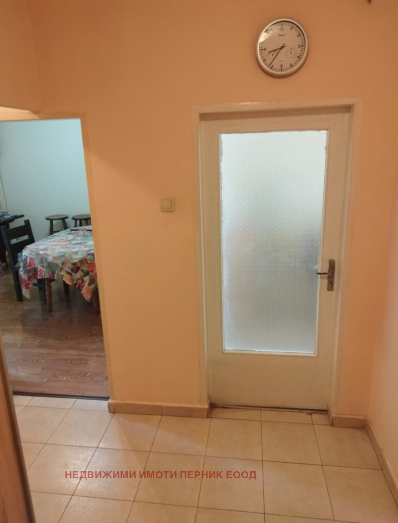 Продава 2-СТАЕН, гр. Перник, Мошино, снимка 2 - Апартаменти - 52317341