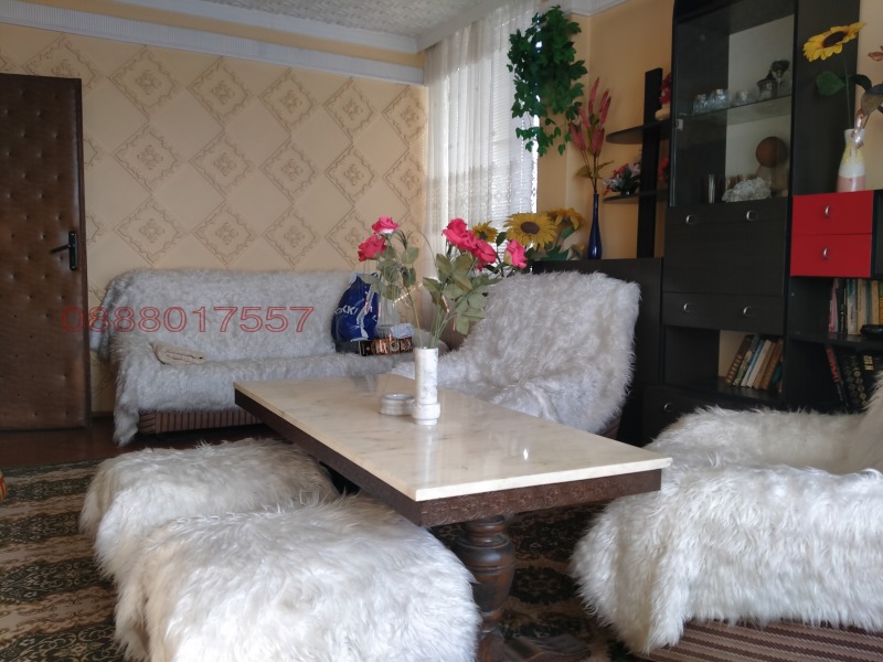 Продава  3-стаен област Велико Търново , гр. Павликени , 81 кв.м | 41848386