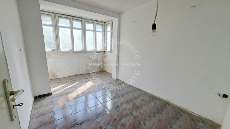 Продава 3-СТАЕН, гр. Варна, Погреби, снимка 6 - Aпартаменти - 47008369