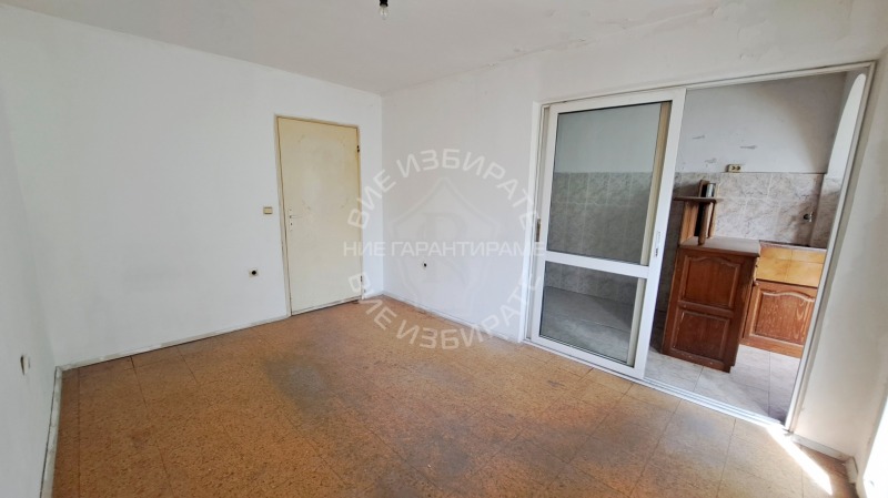 Продава 3-СТАЕН, гр. Варна, Погреби, снимка 1 - Aпартаменти - 47008369