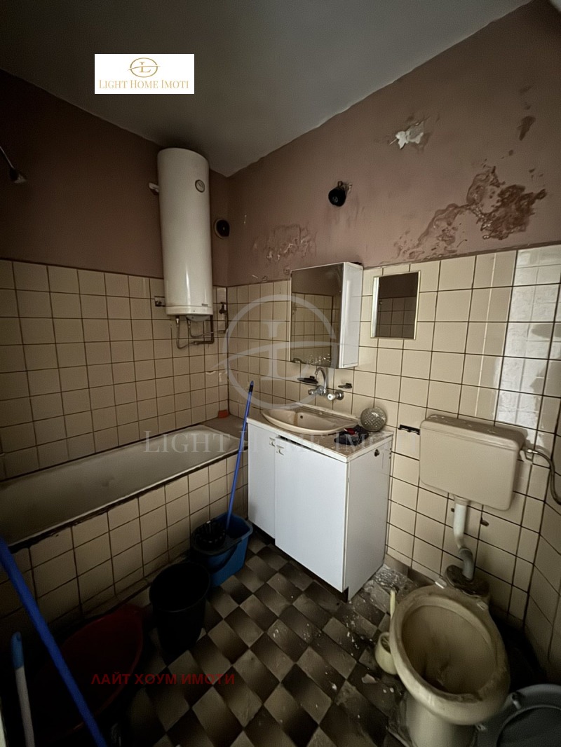 Myytävänä  2 makuuhuonetta Plovdiv , Tsentar , 98 neliömetriä | 92930722 - kuva [8]