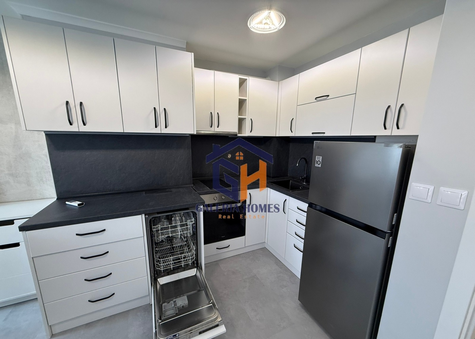 Продава 2-СТАЕН, гр. Бургас, Сарафово, снимка 4 - Апартаменти - 54421574