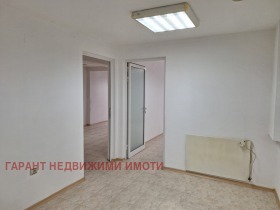 Office Tsentar, Gabrovo 4