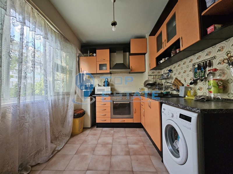 Продава  3-стаен град Велико Търново , Бузлуджа , 77 кв.м | 42647751 - изображение [2]